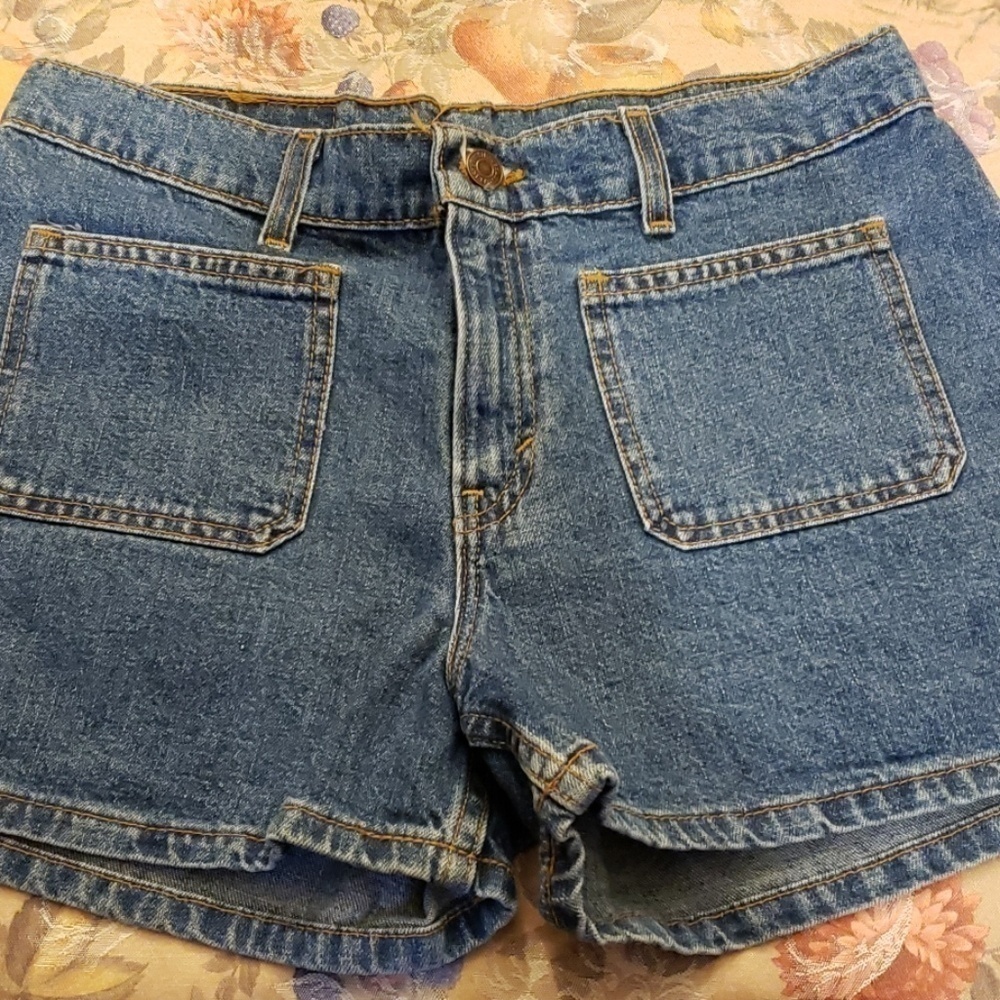 VTG Levi's Black USA Tag High Rise Square Front Po